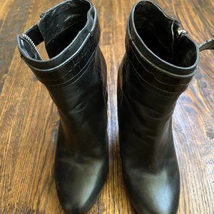 Ann Taylor High Heel Shoe